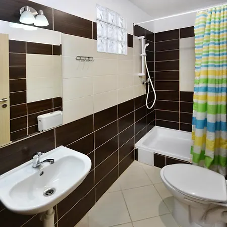 Crystal Penzión pre hostí