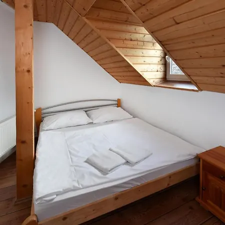 Crystal Penzión pre hostí