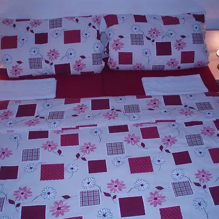 Crystal Penzión pre hostí 3*